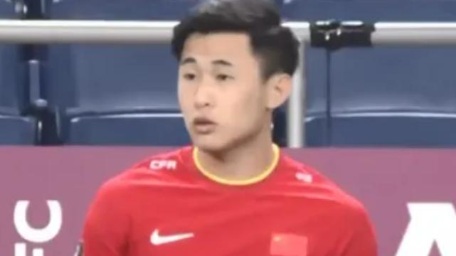 戴伟浚|月薪仅10万，当红国脚要留洋了！法国名队抛来橄榄枝，有望PK梅西