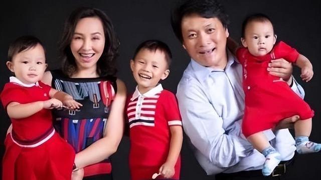 童瑶|25岁瞒着父母偷偷结婚，在地下室连生三子，最终收获幸福