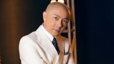 张卫健|曾是当红奶油小生，如今做农村喜宴商演，张卫健这些年发生什么事