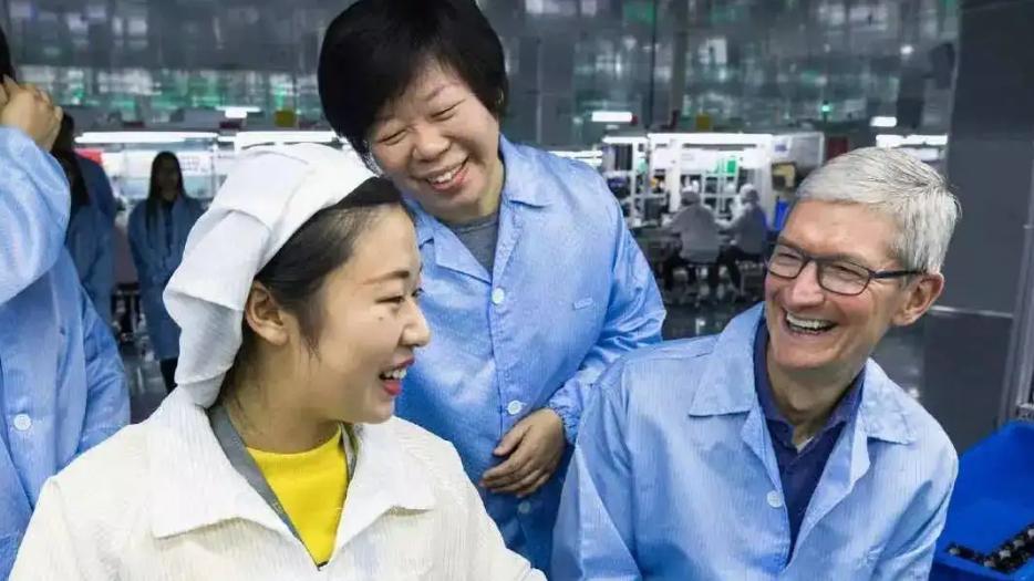 笔记本电脑|京东方又赌对了，利润增长412.86%，难怪硬着头皮也要加入苹果链