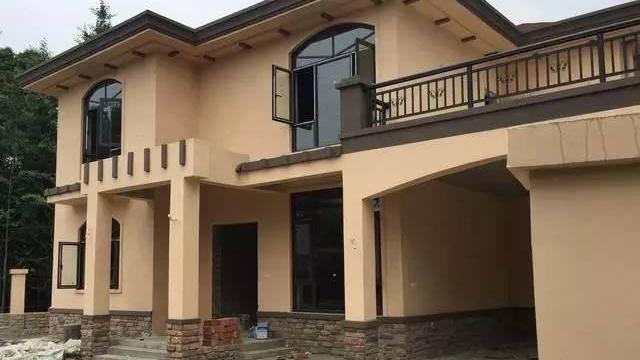 花40万给38岁光棍儿子盖别墅婚房，时尚又豪华，媒人把门槛踩烂