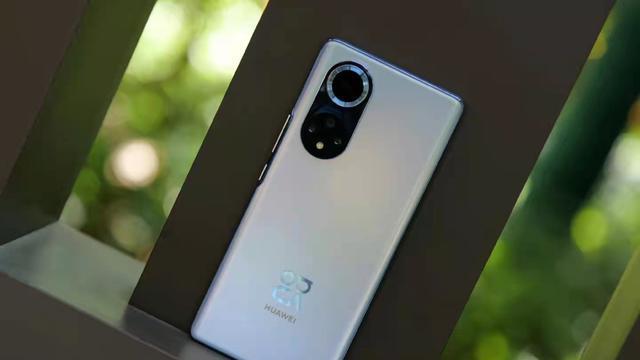 华为Nova|华为nova10Pro亮相，4800mAh+100W，鸿蒙3.0坐镇