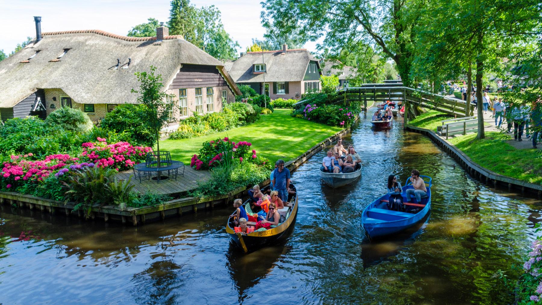 美丽|从童话般的小村庄和中世纪城市到郁金香田等，探索荷兰最美丽的景点