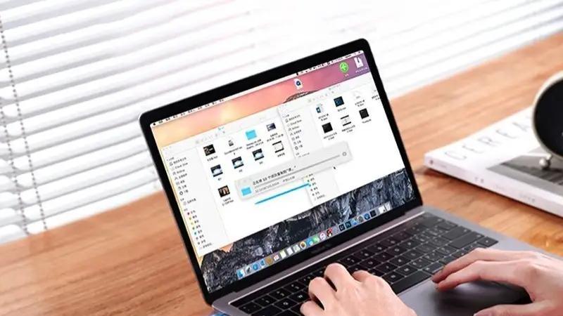 |错怪苹果了？雷蛇发布2米数据线，价格高达899元