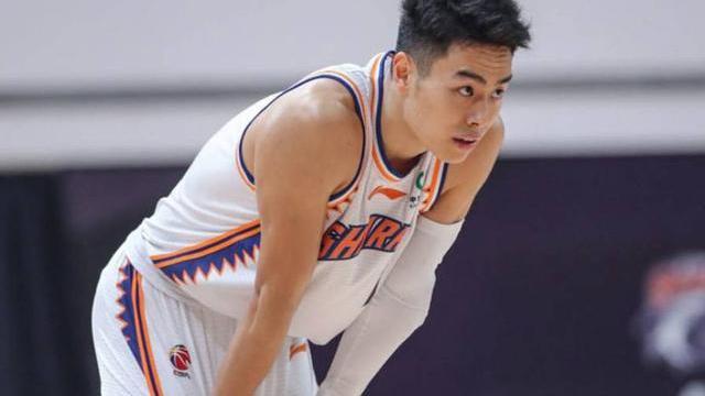 上海男篮|CBA广东与上海的比赛结束后，球迷建议：给这3个人发个春节红包吧