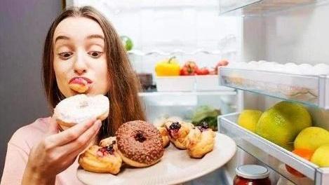 衰老|这4个坏习惯，或让女性悄悄“变丑”，不少人却天天做，难怪显老