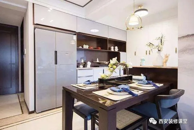 餐厅柜和冰箱，怎么做不会很突兀？