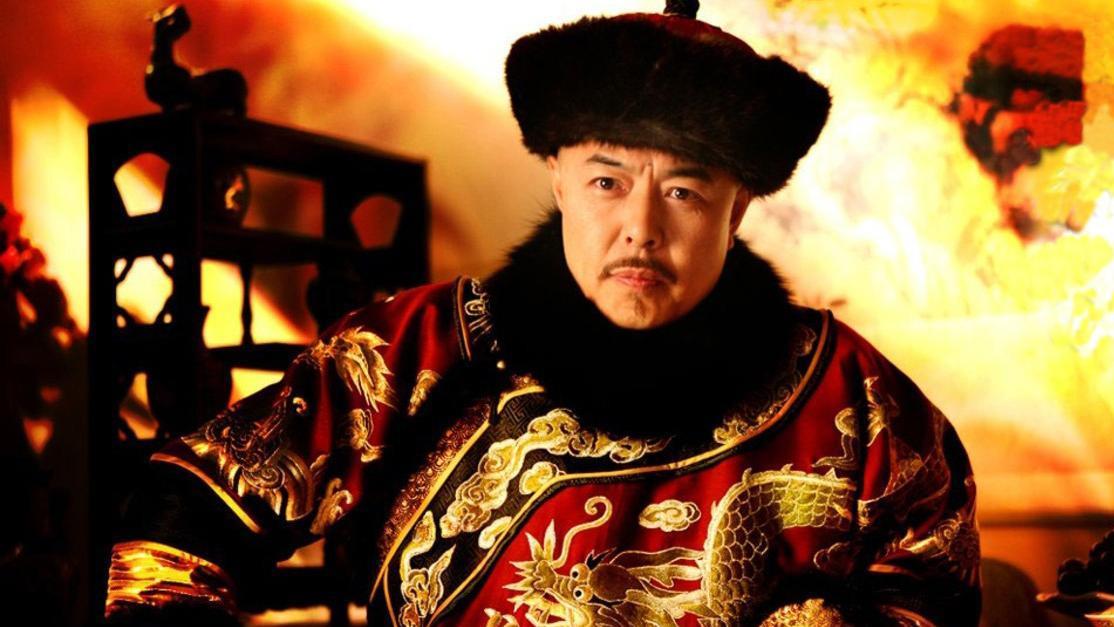 乾隆一生写了4万首诗，每首都很差，最出名的一首还是靠他人完成