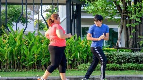 豆乳盒子 瓜子跟花生，一个增肥，一个减肥，你吃对了吗？女人该上心了