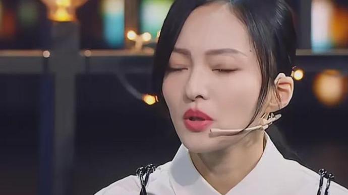 秦岚|张韶涵首谈和母亲的恩怨，坦言：“做梦都没想过她会那么对我”