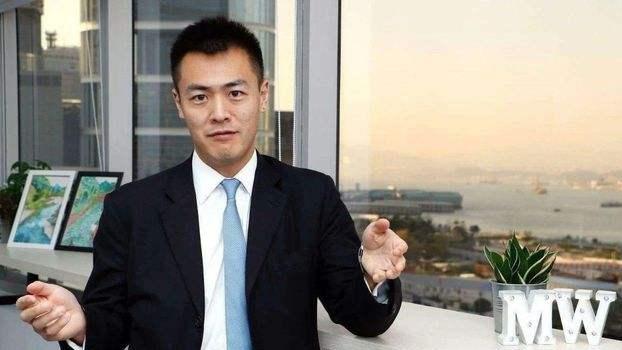 刘秀盈|父亲有千亿却不分她，母亲有20亿都用来做慈善，刘秀盈未来将如何