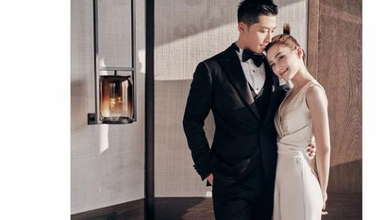 窦骁|网传窦骁奉子成婚，10亿聘礼迎娶何超莲，本尊辟谣：有啥事会告知