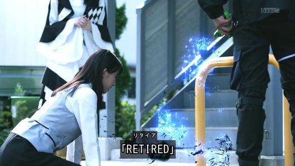 假面骑士极狐：樱井的父母也因欲望大赛退场，景和重伤被淘汰！