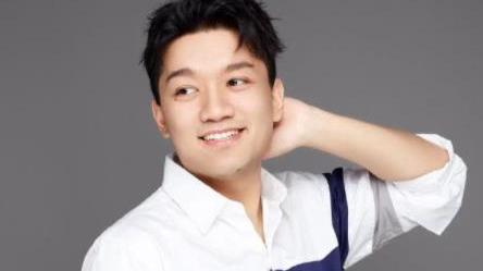 尤浩然|尤浩然给弟弟宣传新哥，却遭网友讽刺