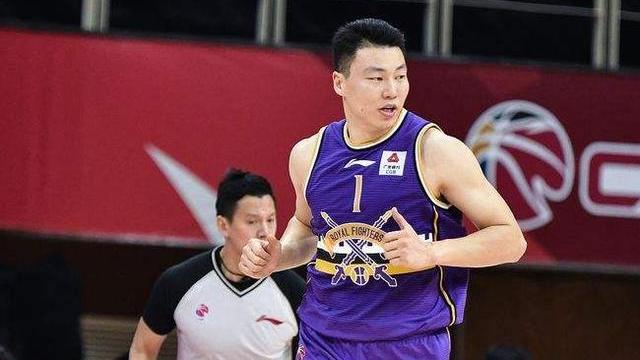 李根|33岁中国男篮名将喜获顶薪大合同，协助球队冲击总冠军，正式签约