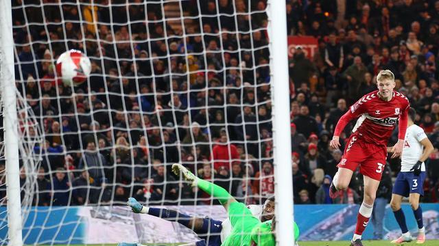 曼联|加时绝杀，1-0！淘汰曼联后，他们掀翻6亿巨舰，孙兴慜低头沮丧