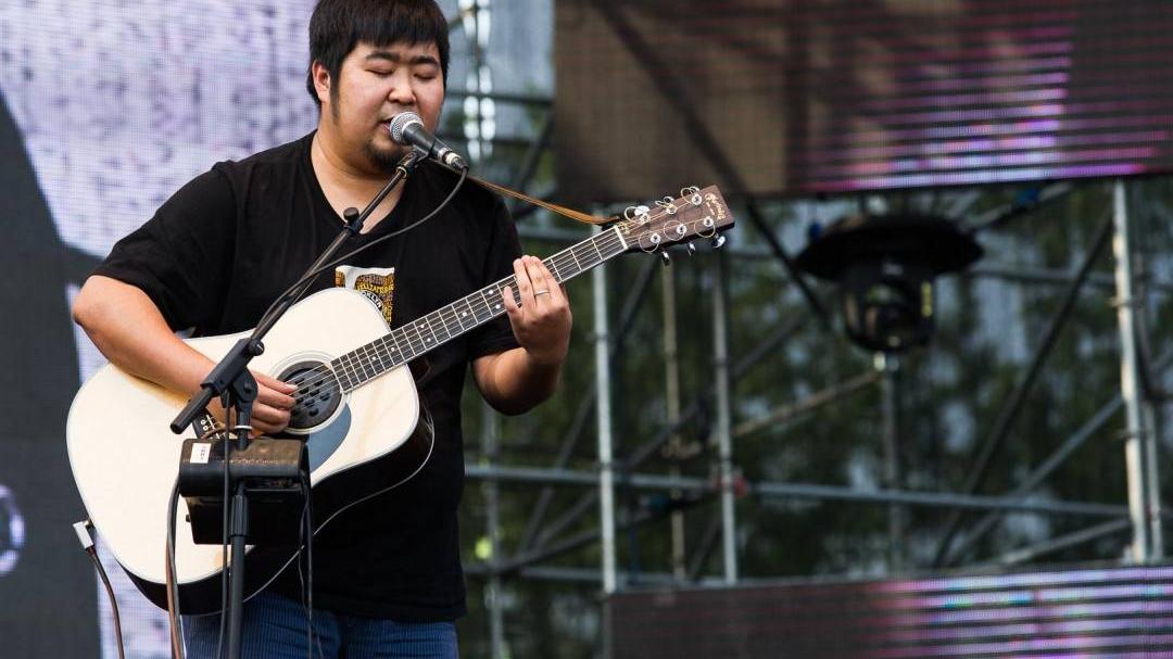 劣迹艺人|演员王学兵为某酒业站台，官媒再发声：堵死劣迹艺人变相复出缺口