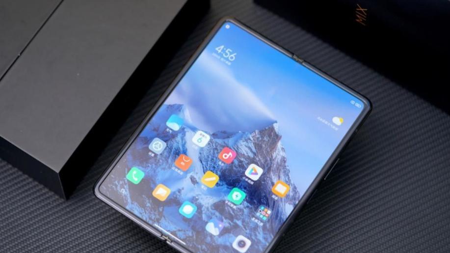 小米科技|小米手机的系统清新简洁，预装软件很少，没什么广告，非常人性化