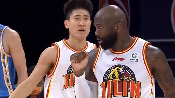 姜伟泽|吉林胜北京晋级，三个细节印证，王晗指导“弃用1人”是关键