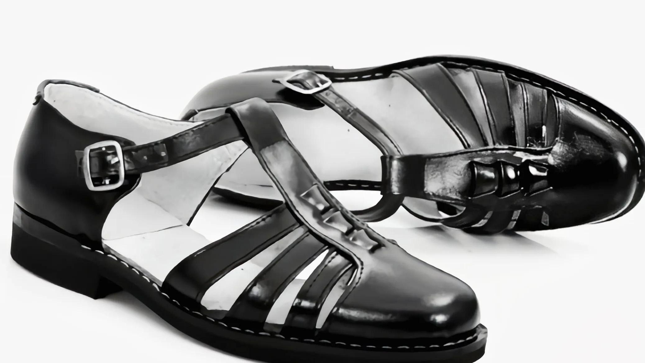 说说二十世纪五六七十年代的“回力鞋”与“小白鞋”