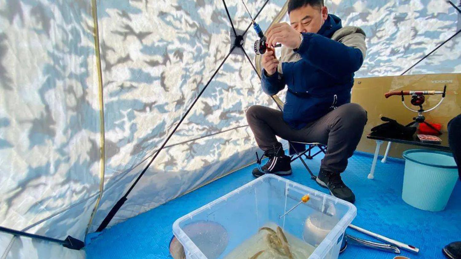 |为什么冬季钓鱼的人很少？冬季如何让鱼开口？冬季让鱼开口的技巧