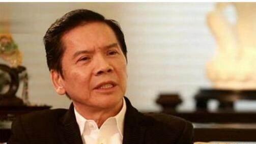 邓光荣|怒斥郑少秋，叫嚣向华强，一代枭雄邓光荣到底有多硬的实力？