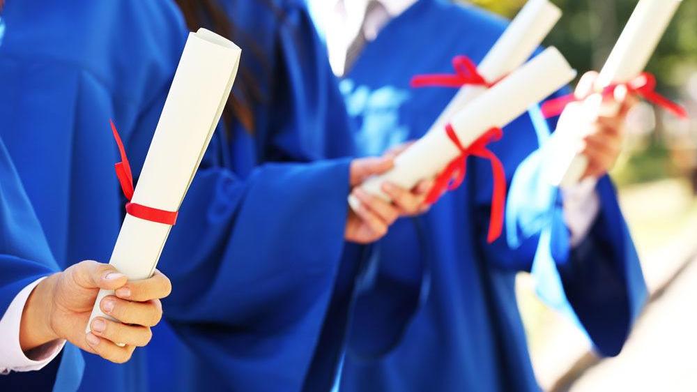 招聘|现在企业招聘的时候已经不看学历和毕业院校了吗？你这样想就错了