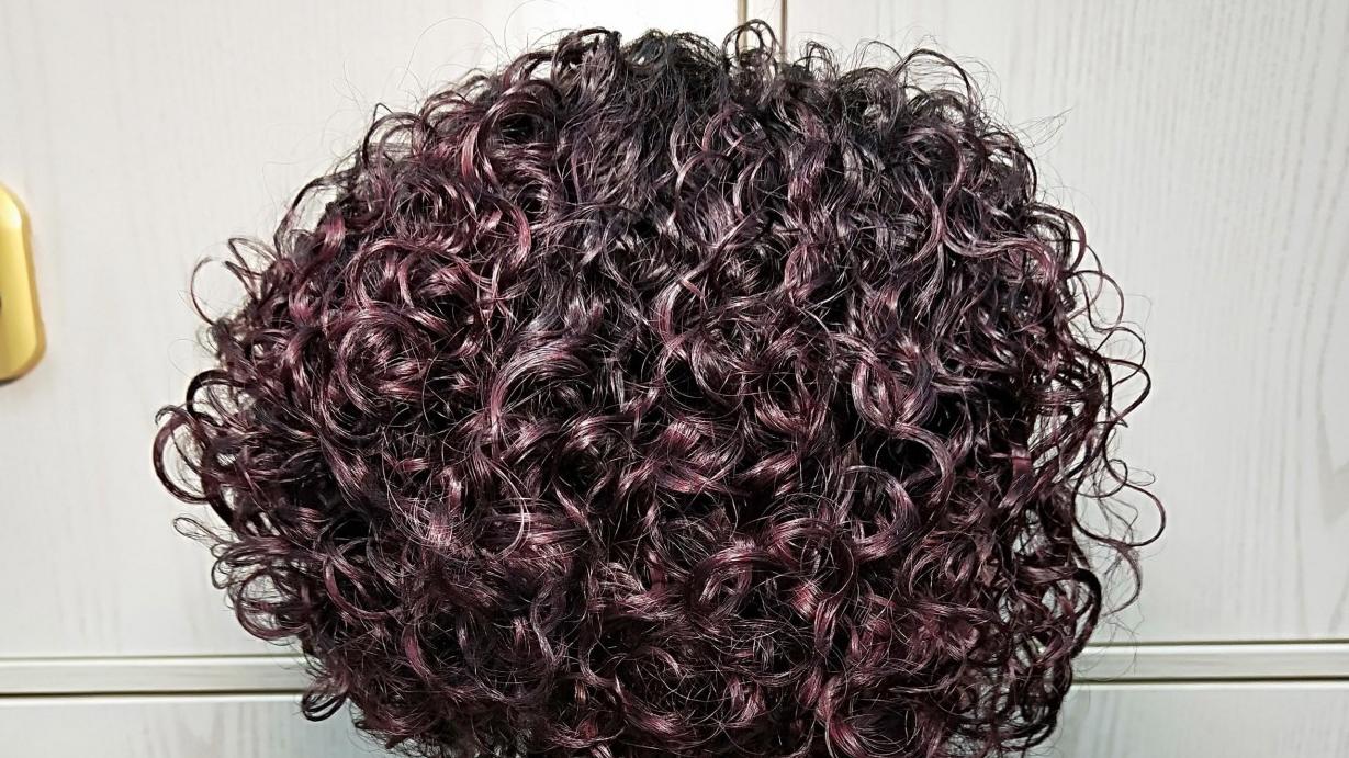 发型|女人不到40岁，前3种发型别尝试，后三种发型值得拥有