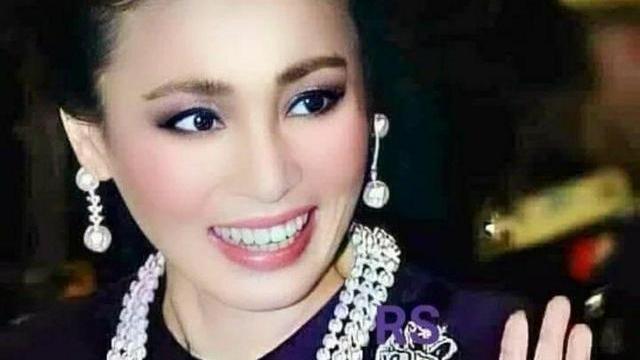 西拉米|素缇达庆生西拉米画像放在宫殿前，提帮功拒绝庆贺，泰后宫不平静