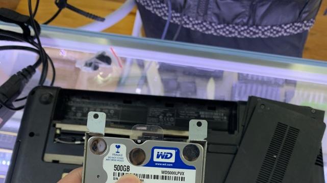 硬盘|修了这台电脑我才明白，熟人的生意不能做，我这回真是倒了霉了！