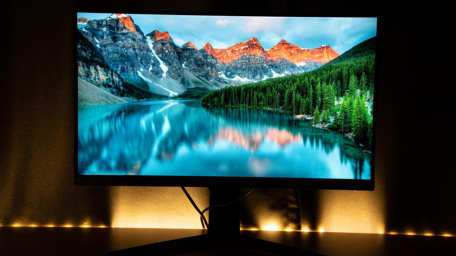 明基|自带遥控器，主机游戏效果不错，明基EW2880U评测