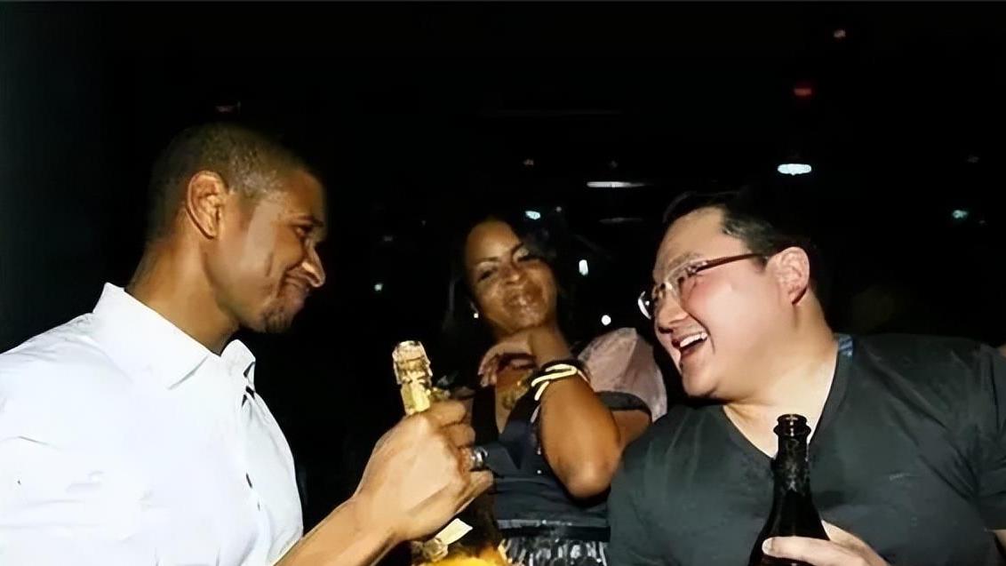 浪姐3|这是什么富三代？2015年花百亿泡女星、被四国通缉、掏空马来国库