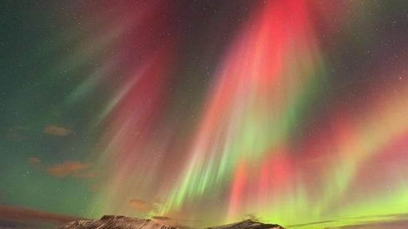 雷诺纬度|一年有8个月出现极光，人口仅34万，冰岛为什么容易形成极光？