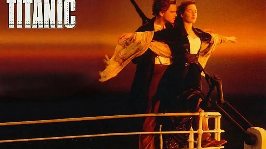 不看《泰坦尼克号》，不听《My heart will go on》