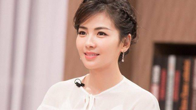 刘涛|素颜的刘涛，暴露真实的一张脸。这状态跟普通人没啥两样