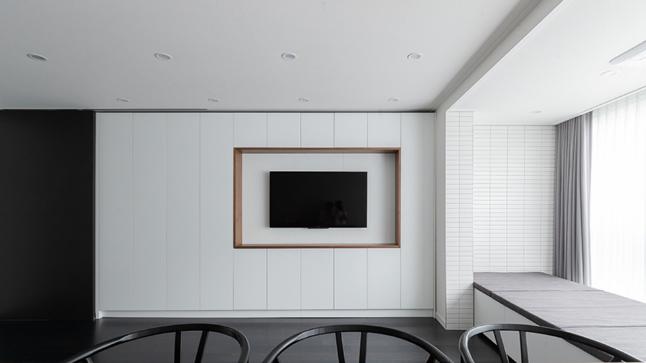 6㎡客厅这样设计太聪明了，轻松坐下十几人，整体性好还能赏美景