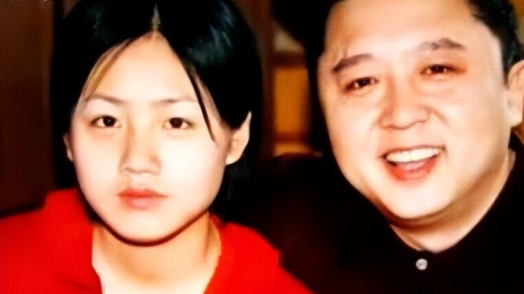 于谦|德云社15周年当天，于谦狂喝20杯扎啤，醉酒上台后的他洋相百出