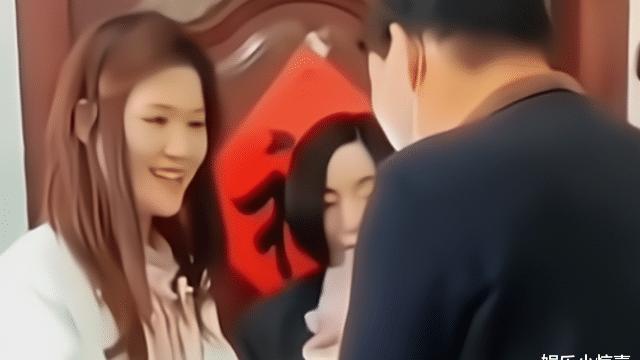 朱之文|朱小伟再婚引热议，妹妹雪梅成香饽饽，提亲踏破门槛一个也看不上