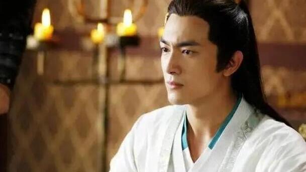 赵丽颖|赵丽颖带来消息，搭档实力派男星出演古装剧，帅气男主比她小一岁