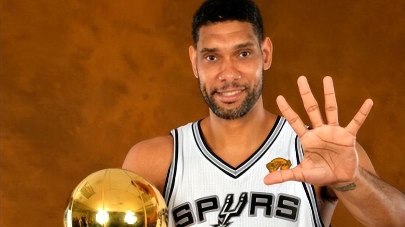 斯蒂芬·库里|麦迪：21世纪以来，NBA依旧只有4个超巨，巨星剩4个，艾韦不够格