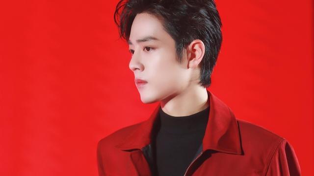 移民|知名创意总监点评“弹幕”肖战，连夸粉丝高级追星，非常有排面