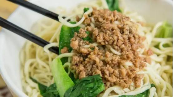 郏县|饸烙面劲道的口感，醇香的汤汁，没几年的浸泡很难体会到它的精妙