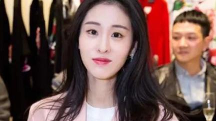 格子衫|张碧晨真的太惨了，拒绝做恋爱脑