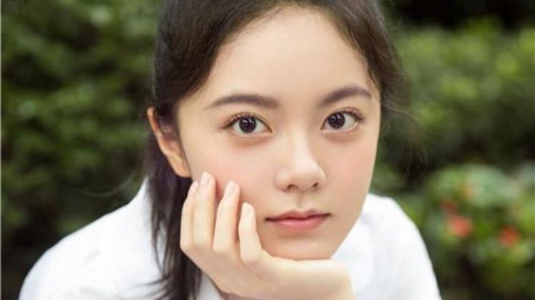 悬崖之上|赵今麦：捡漏王？长相不符合大众审美？为什么如今能靠网剧封神