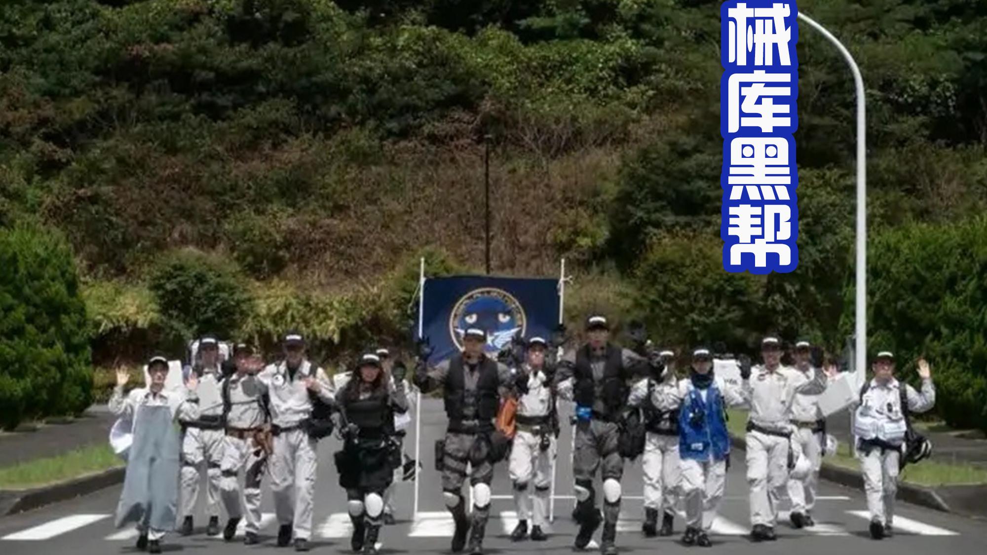 艾尼路|假面骑士和奥特曼撞上，光之巨人特利迦，你怀抱里面到底抱着谁？