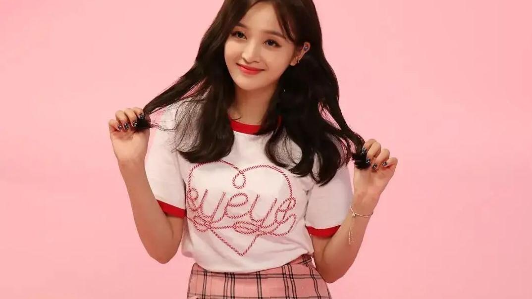 吴宣仪|吴宣仪模仿狐狸，跪地爬行眼神放电，却被男嘉宾评为“狐狸精”!