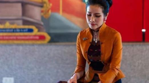 贾宽|37岁诗妮娜押错宝了，跟帕公主结盟失败，对方跟苏提达更亲近