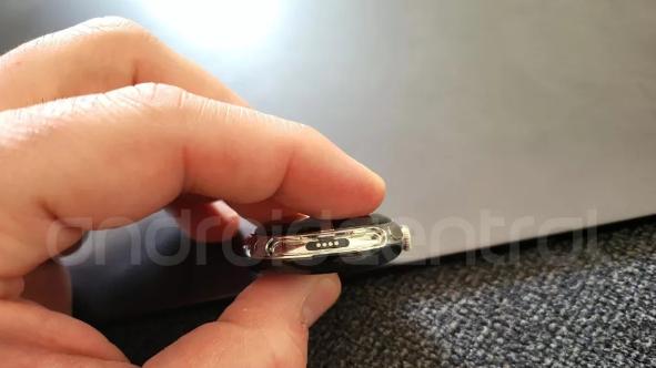 知乎|打得过苹果手表？谷歌首款智能手表曝光：鹅卵石造型，颜值很能打