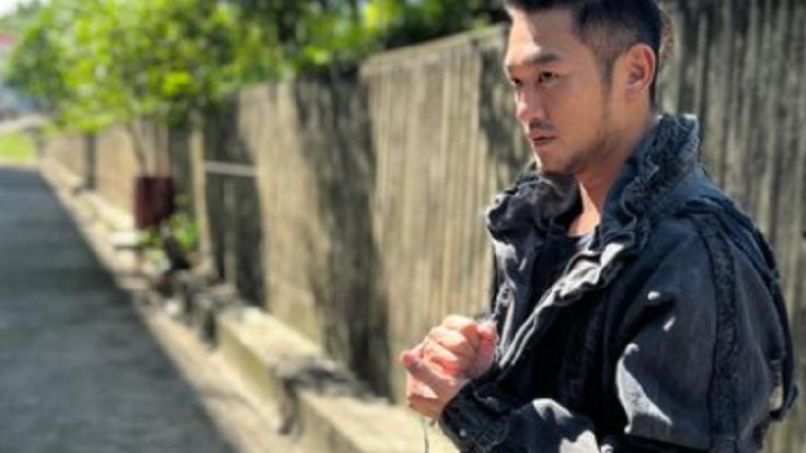 吴浩康|38岁男星奉子成婚！与小3岁女友恋爱才半年，求婚跪地送花太浪漫