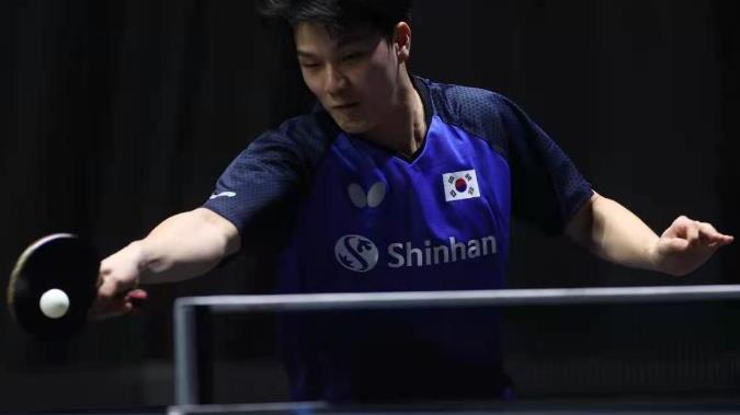 庄智渊|大比分2-0，决胜局10-7！男乒世界冠军却突然崩盘，遗憾出局